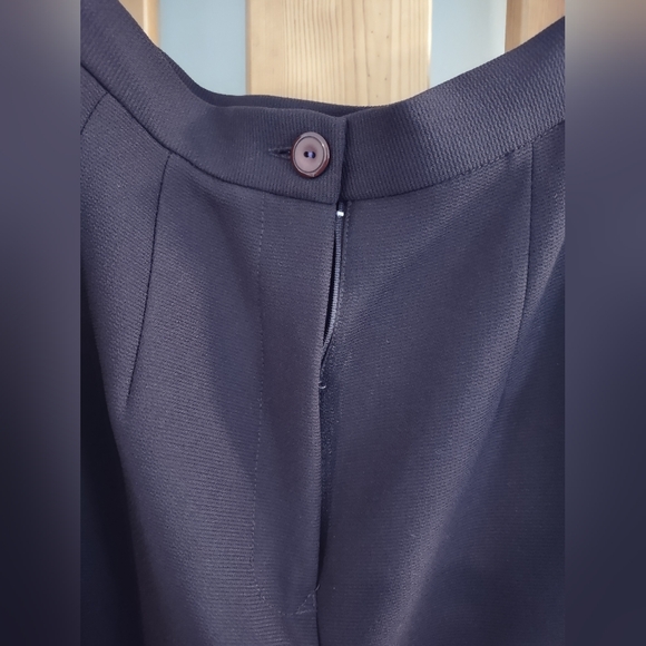 Two piece/women suit - Picture 4 of 7